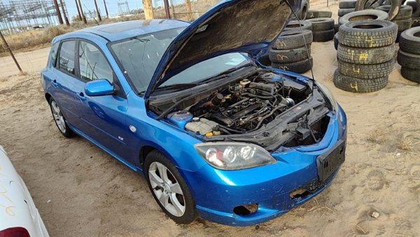 2005 Mazda 3 — vehicle photo 2
