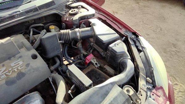 02-06 Altima Complete Air Intake Cleaner Filter Box Housing With Tube 2.5L — photo 4