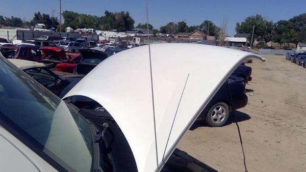 1993 Ford Van Hood White — photo 2