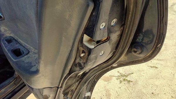 1998-2002 Honda Accord Passenger Right Rear Door Latch With Rods/Cables Oem Back — photo 2