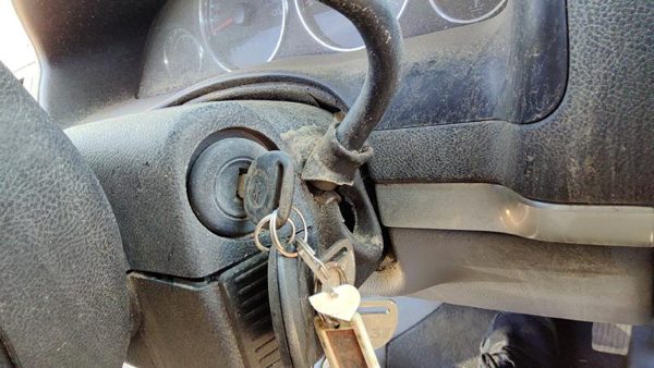 05-09 Chevy Uplander Ignition Switch Assembly With Key Complete Electrical Oem — photo 1