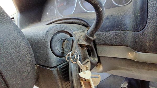 05-09 Chevy Uplander Ignition Switch Assembly With Key Complete Electrical Oem — photo 2