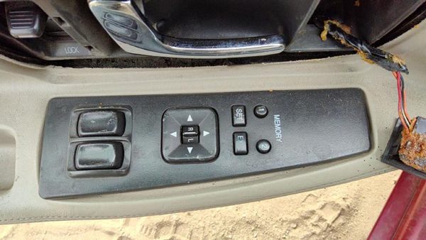 1999-2002 Cadillac Eldorado Driver Left Front Power Window Master Control Switch — photo 4