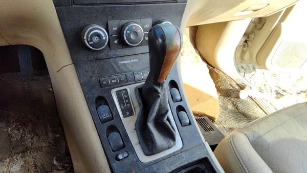07-09 Grand Vitara Xl-7 Floor Shifter Lever Assembly Automatic Transmission Tan — photo 2