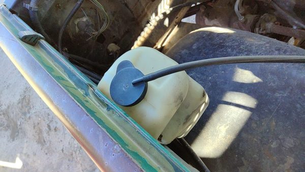 1976 Silverado C10 Windshield Washer Fluid Reservoir With Pump Oem Wiper Tank — photo 4