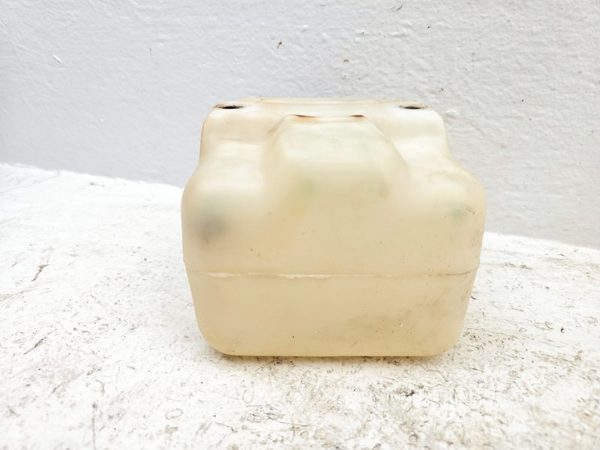 1976 Silverado C10 Windshield Washer Fluid Reservoir With Pump Oem Wiper Tank — photo 11