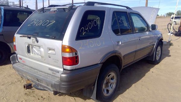 2002 Isuzu Rodeo — vehicle photo 7