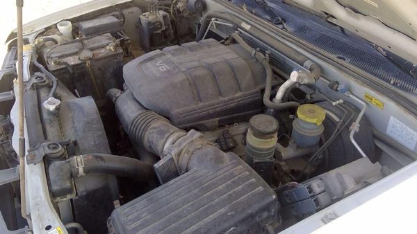 2002 Isuzu Rodeo — vehicle photo 9