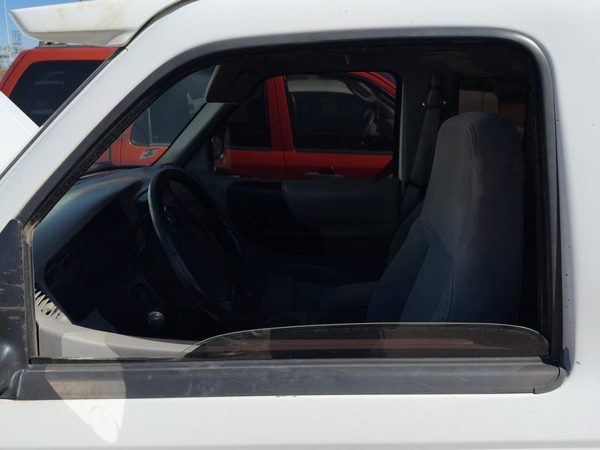 1993-1997 Ford Ranger Driver Left Front Side Window Door Glass Oem F37Z1021411A — photo 2