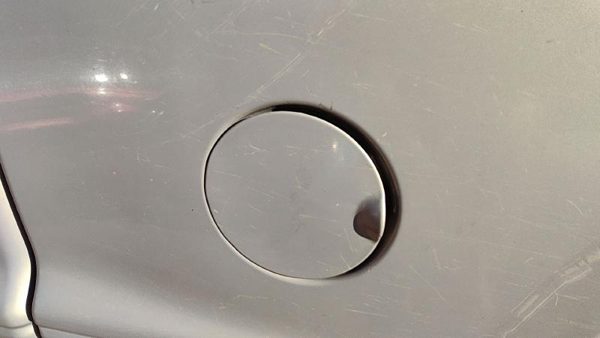 1997-2011 Dodge Dakota Fuel Tank Door With Hinge Gas Lid Oem Filler Silver — photo 2