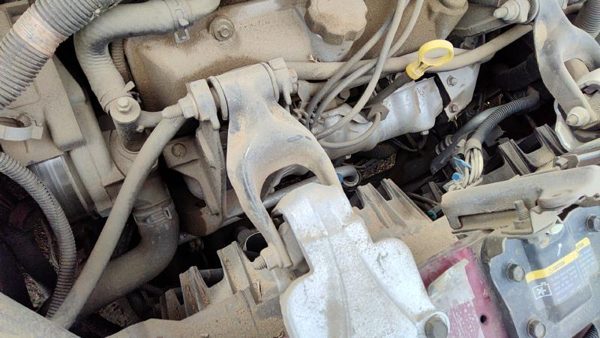1997-2004 Chevy Venture Pair Of Motor Mount Brackets Oem Upper Radiator Support — photo 4