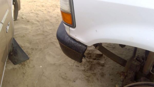 1992-1997 Ford F450 Front Bumper Assembly With Brackets Oem F2tz17757c — photo 9