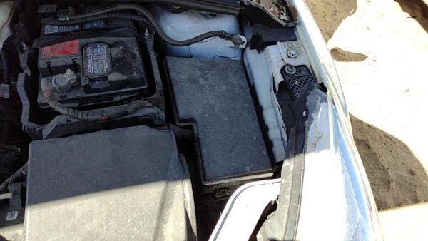 2017-2018 Ford Focus Engine Fuse Box Power Distribution Panel Oem 2.0L — photo 1