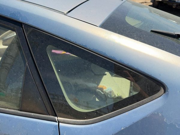 2004-2009 Toyota Prius Driver Left Rear Quarter Glass Side Window OEM 6272047011 — photo 1