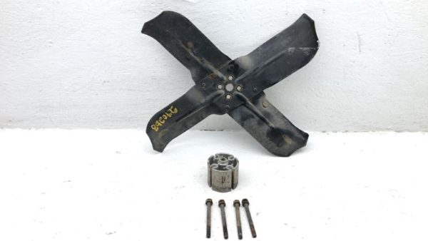 1975-1982 Ford Van E250 Fan Blade With Spacer Oem D20z8600a — photo 1