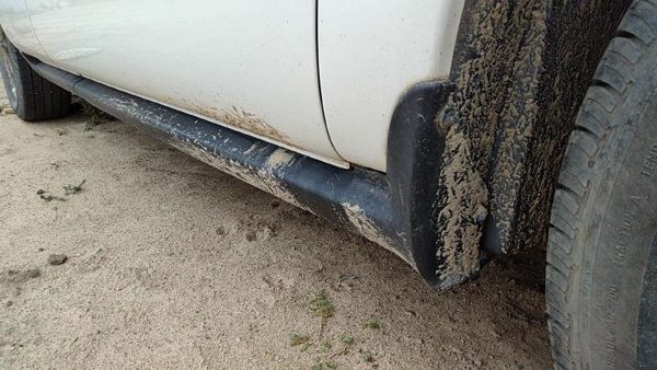 2005 Ford Taurus Rocker Moulding RH — photo 2