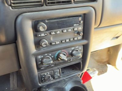 2001-2005 Chevy Venture Trim Bezel Around Radio Surround Dash Panel Oem Gray 14C