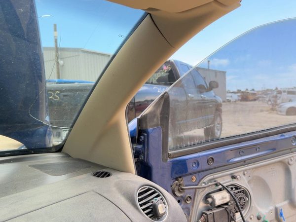 03-10 Beetle Convertible Passenger Right A Pillar Trim Windshield Post Panel Tan — photo 1