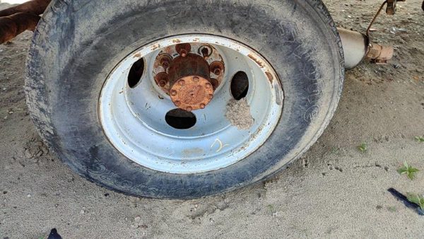 1996 Ford F350 Wheel 2 — photo 2