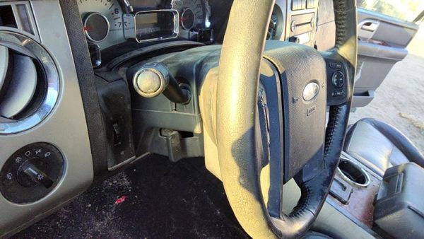 2008 Ford Expedition Steering Column — photo 2