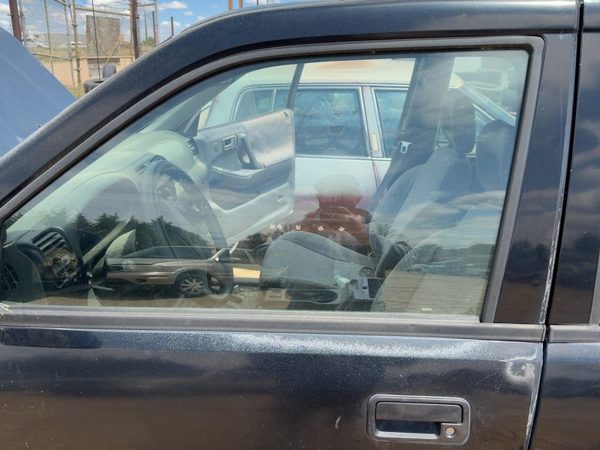 1998-2004 Isuzu Rodeo Driver Left Front Side Window Door Glass Oem 5507132 — photo 2