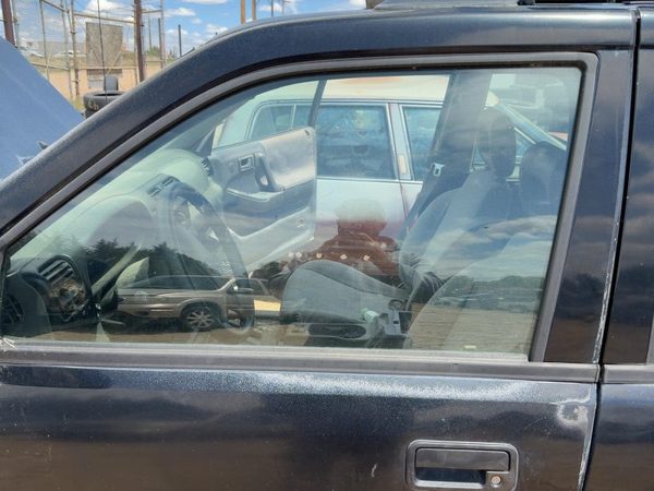 1998-2004 Isuzu Rodeo Driver Left Front Side Window Door Glass Oem 5507132 — photo 3