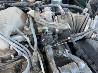1999 Chevy Lumina Throttle Body Valve OEM with Sensors 3.1L V6 17113576