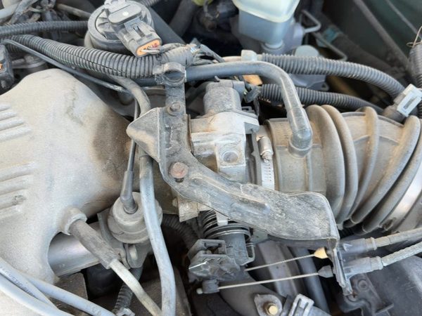 1999 Chevy Lumina Throttle Body Valve OEM with Sensors 3.1L V6 17113576 — photo 5