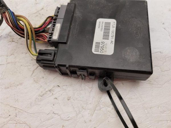 1997-1998 Lincoln Mark Viii Series Keyless Entry Control Module F7lb-13C791-Ac — photo 7