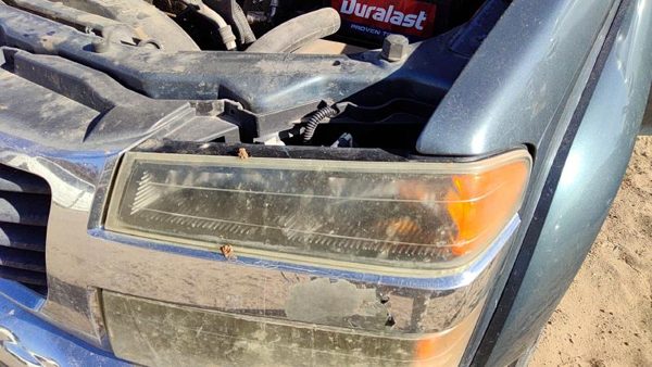 2004-2012 Gmc Canyon Driver Left Front Turn Signal Light Lamp Oem 22876077 — photo 2