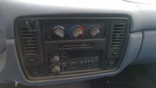 1994 Chevrolet Caprice Dash Panel Blue — photo 7