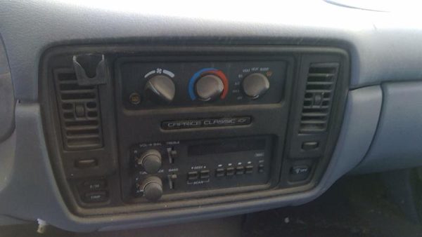 1994 Chevrolet Caprice Dash Panel Blue — photo 6