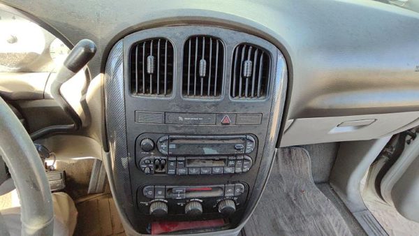 2005-2007 Dodge Caravan Trim Bezel Around Radio Surround Dash Panel Oem Khaki J1 — photo 2