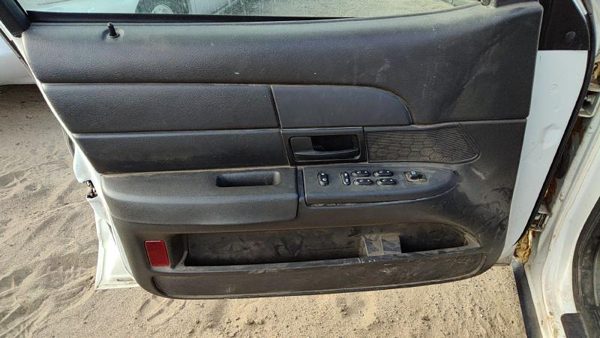 2005 Ford Crown Vic Driver Left Front Door Trim Panel With Master Switch Black — photo 1