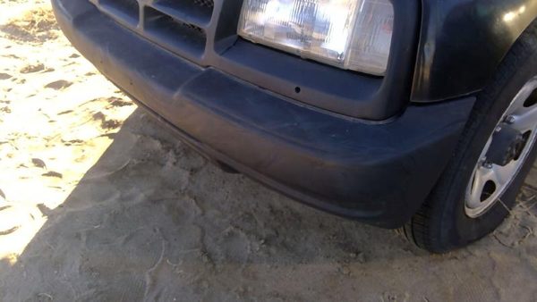 1996 1997 1998 Geo Tracker Front Bumper Cover Assembly Oem Black 91173383 — photo 6