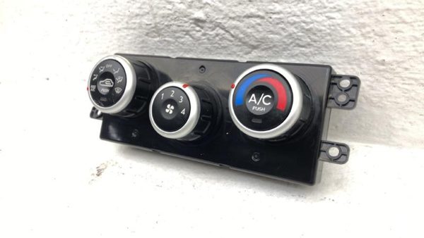 2005-2009 Hyundai Tucson Temperature Control Module In Dash Heater Ac Head Unit — photo 5