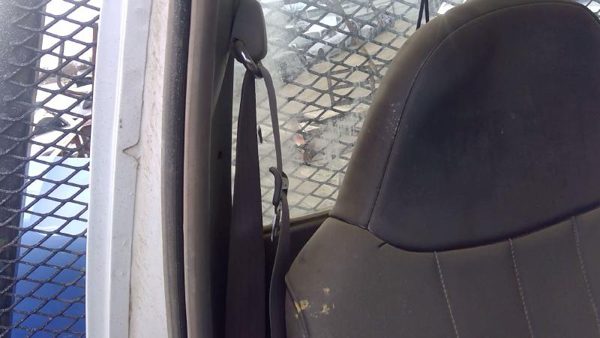 1996-1997 Ford F450 Passenger Right Front Seat Belt Retractor Oem Shoulder Gray — photo 2