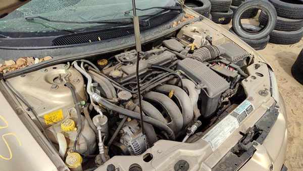 1999 Dodge Stratus — vehicle photo 2