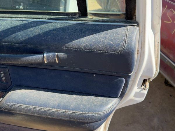 90-97 Town Car Passenger Right Rear Door Trim Panel With Switches Back Blue Dp — photo 7