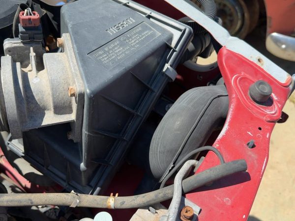 90-95 Nissan Pathfinder Complete Air Intake Cleaner Filter Box Housing Oem 3.0L — photo 3