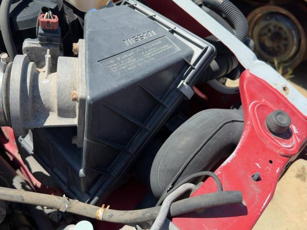 90-95 Nissan Pathfinder Complete Air Intake Cleaner Filter Box Housing Oem 3.0L — photo 4