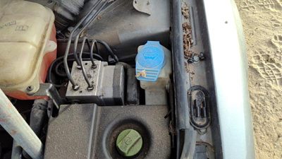 2001-2005 Vw Passat Windshield Washer Fluid Reservoir With Pump Oem Wiper Tank
