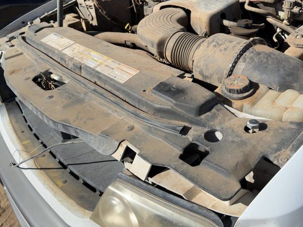 1998 Lincoln Navigator Radiator Support — photo 2