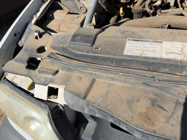 1998 Lincoln Navigator Radiator Support — photo 7