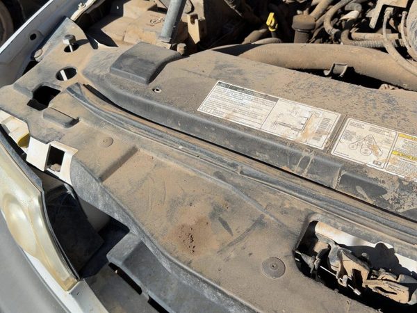1998 Lincoln Navigator Radiator Support — photo 8