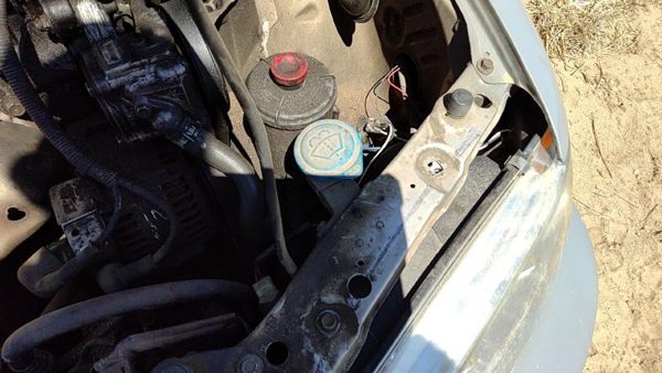 94-97 Honda Accord Windshield Washer Fluid Reservoir With Pump Oem Wiper Tank — photo 1