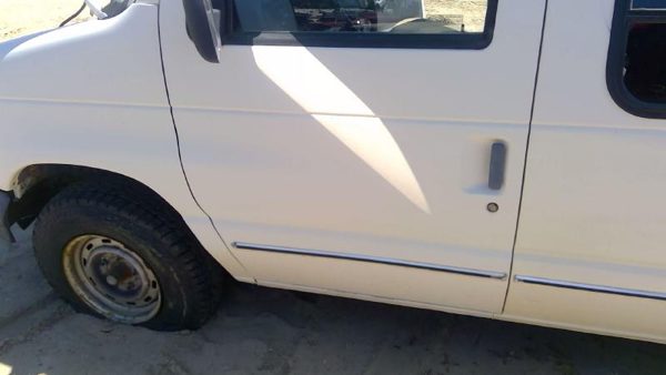 1993 Ford Van Front Door LH White — photo 6