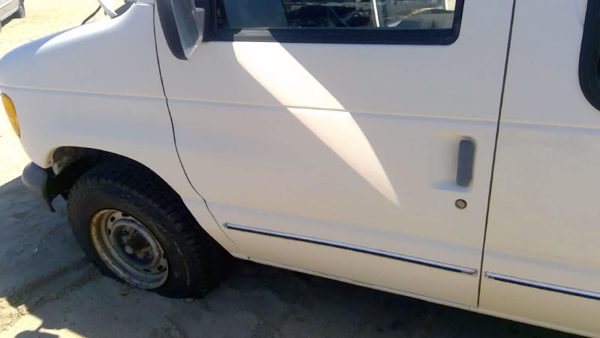 1993 Ford Van Front Door LH White — photo 8