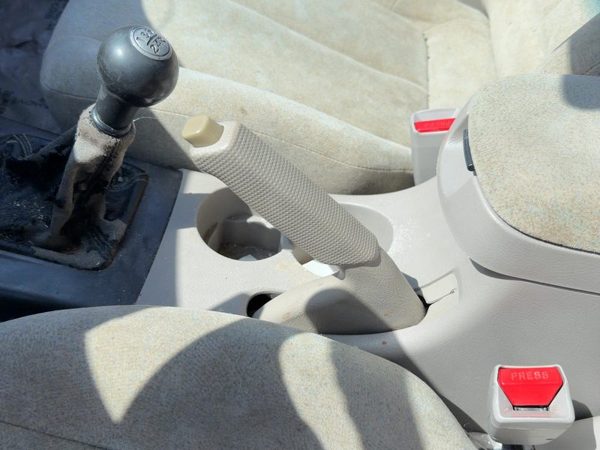 2001-2003 Hyundai Elantra Parking Brake Handle Assembly Oem Emergency Ebrake — photo 2