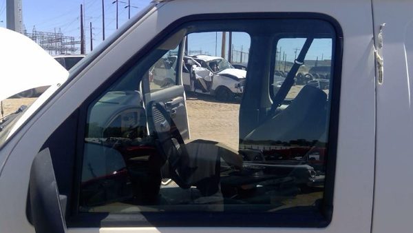 1992-1996 Ford Van E150 Driver Left Front Side Window Door Glass Oem — photo 1